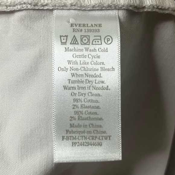 EVERLANE The Lightweight Cotton Wide Leg Crop Twill Pants - Picture 9 of 10